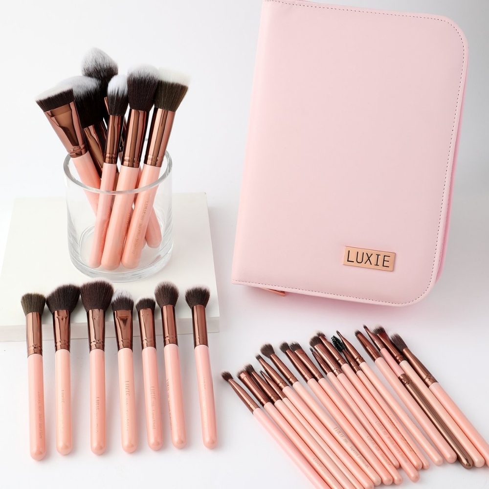 Luxie 30 piece brush set